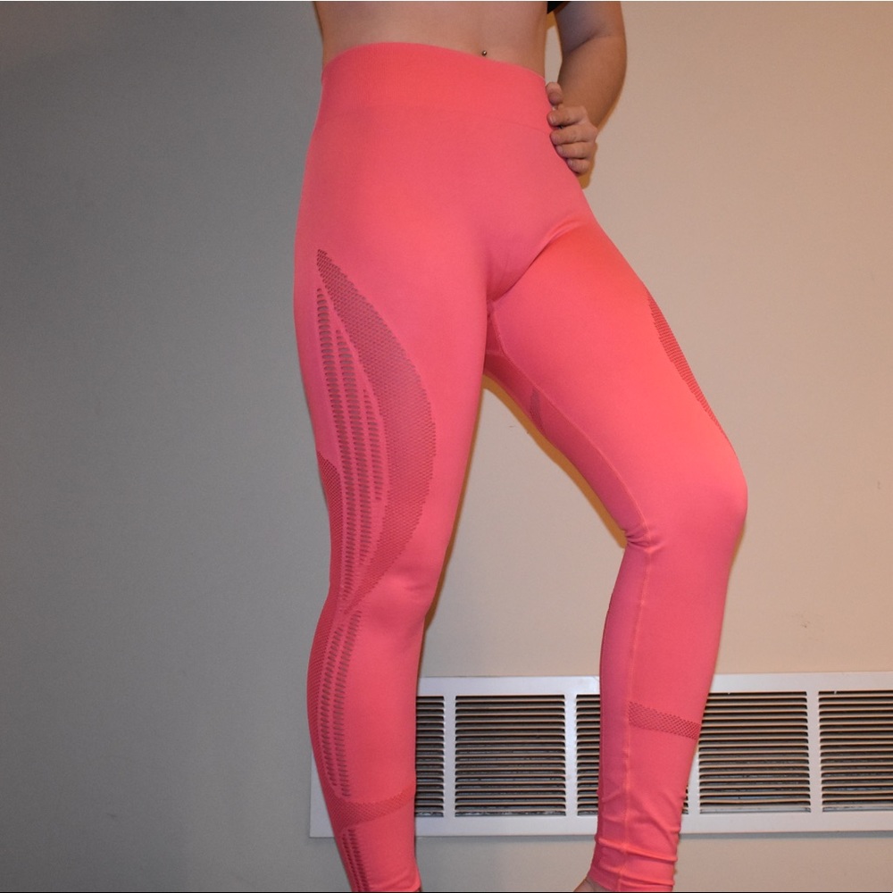 Pink Fabletics Leggings